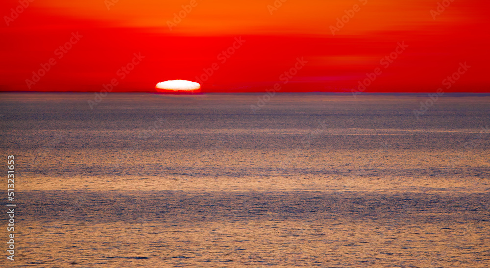 C ape Cod Sunset Over the Atlantic Ocean C ape Cod Sunset Over the Atlantic Ocean