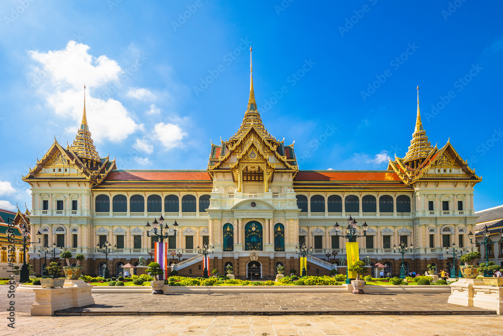 Chakri Maha Prasat, Grand Palace, bangkok thailand - obrazy, fototapety, plakaty 