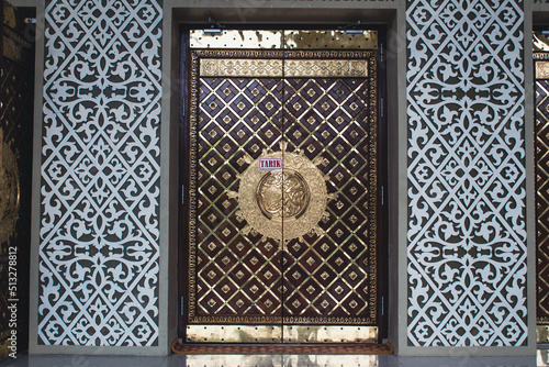The magnificent Great Door of the Baitul Ghafur Mosque