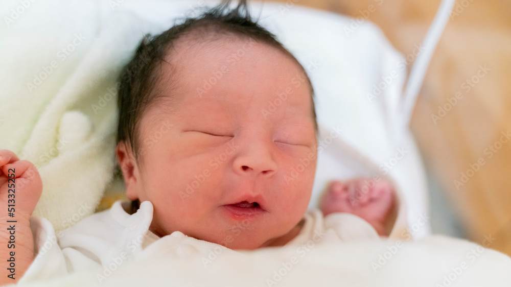 生まれたての赤ちゃん