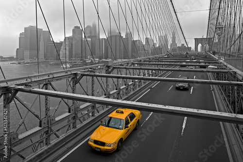 Etats-Unis, New York, le pont de Brooklyn, taxi jaune // United States, New York, Brooklyn Bridge, yellow taxi //