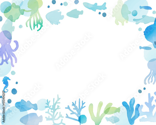 水彩画。水彩タッチのマリンフレーム。海の生き物の装飾フレーム。夏の水彩マリン背景。Watercolor painting. Marine frame with watercolor touch. Sea creatures decoration frame. Summer watercolor marine background.