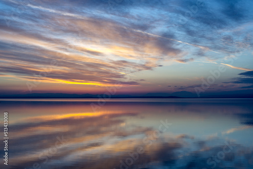 Fototapeta Naklejka Na Ścianę i Meble -  Sonnenuntergan an einem See 1