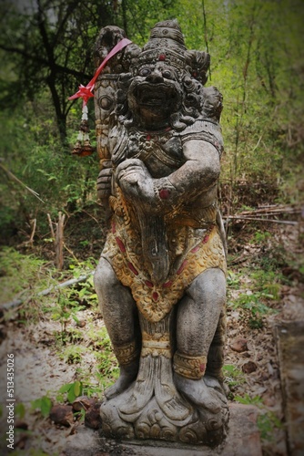 Ancient statues that resemble humans The address on the way up to the chedi on the high mountain