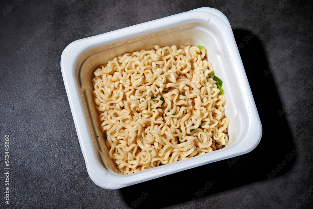 instant cup noodles,Ramen in a disposable container instant cup noodles,Ramen in a disposable container