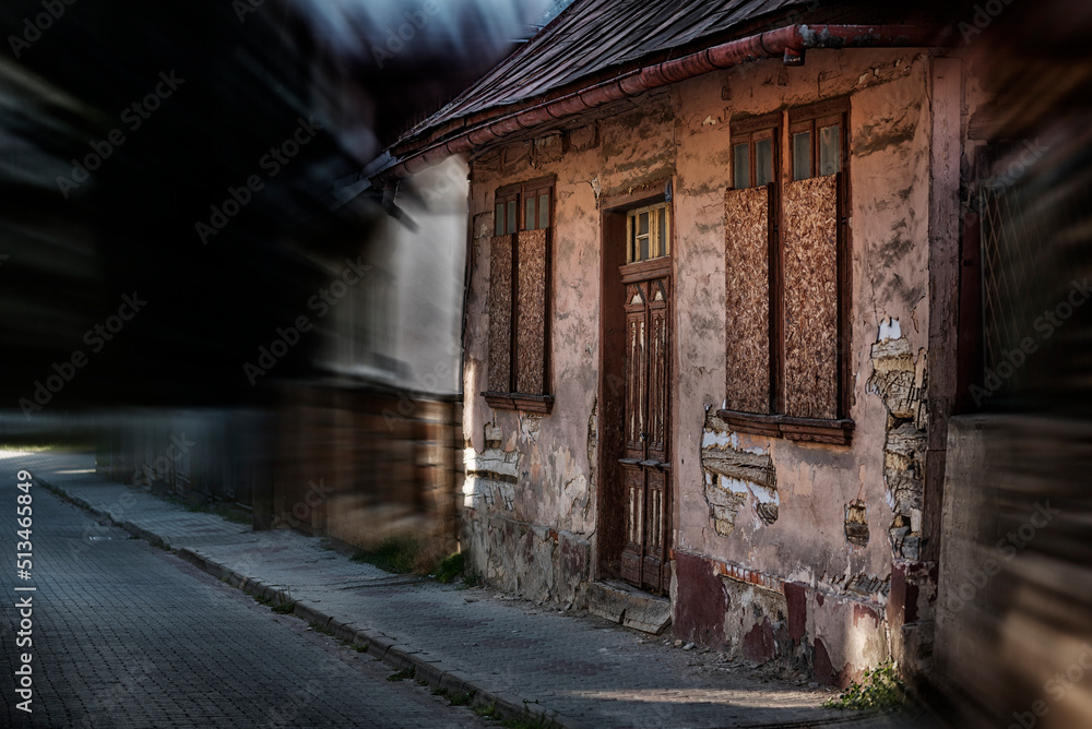 Fototapeta premium old abandoned house