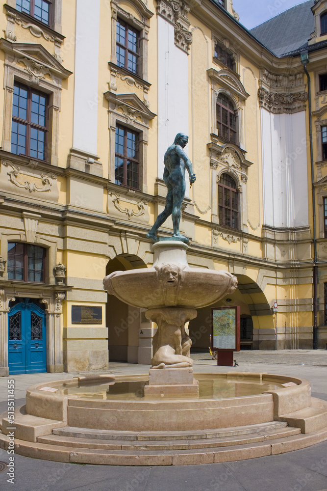 Monument to the fencer on the fountain in Wroclaw 