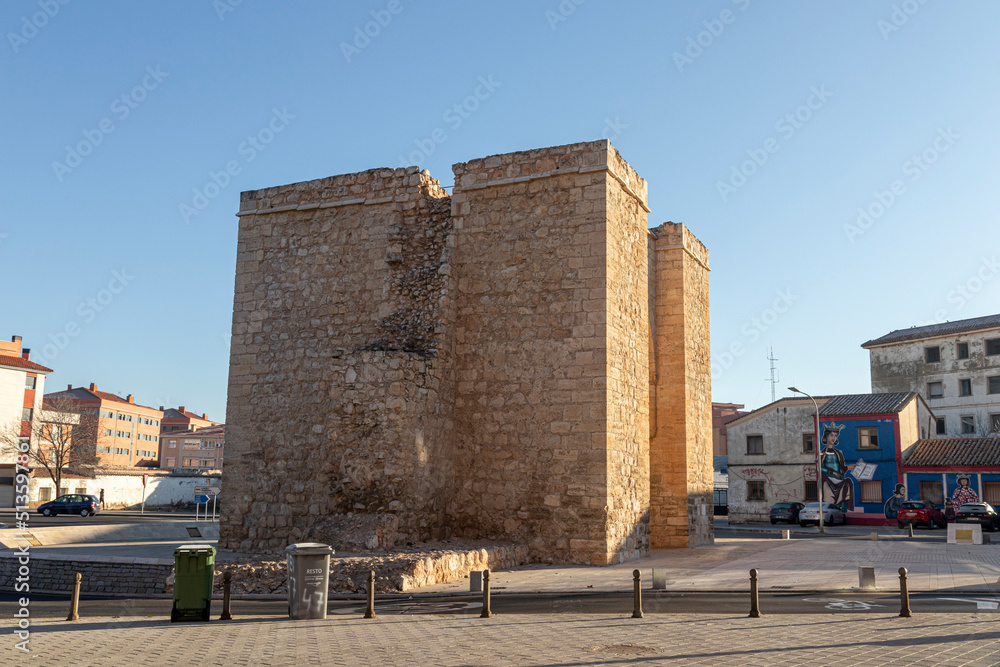 Ciudad Real, Spain. The Puerta de Toledo (Toledo Gate), a Gothic fortified city entrance formerly part of the walls. Horseshoe arch Ciudad Real, Spain. The Puerta de Toledo (Toledo Gate), a Gothic fortified city entrance formerly part of the walls. Horseshoe arch