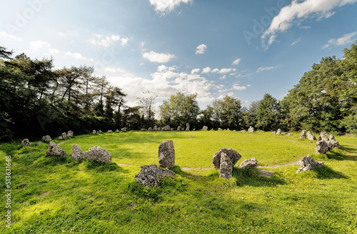 Obraz na płótnie The late Neolithic prehistoric stone circle The Kings Men. Part of the Rollright Stones, Oxfordshire, England. 3000+ years old w salonie