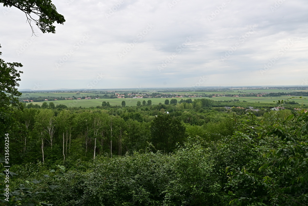 Panorama Ausschicht über Felder und Wiesen Richtung Schweidnitz, Schlesien, Polen