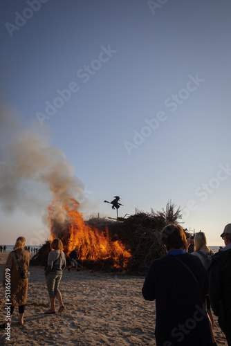 Εκτύπωση καμβά The Danish Sankt Hans Night celebration in Løkken, Denmark