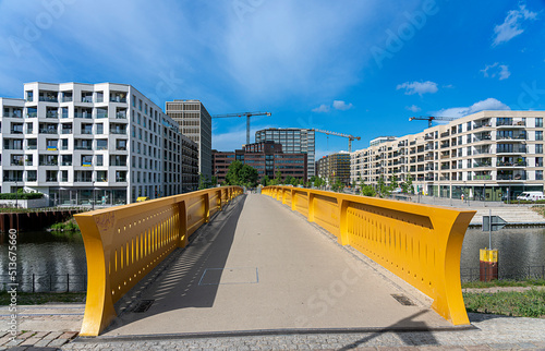 Golda Meir Steg in der neu erbauten Europacity am Hauptbahnhof, Berlin, Deutschland photo