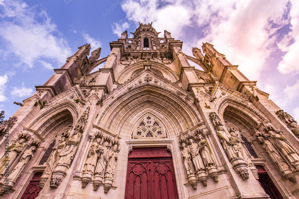 Fototapeta premium Our Lady of the Children basilica, Chateauneuf sur Cher, France