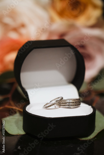 wedding rings in a box © Diego