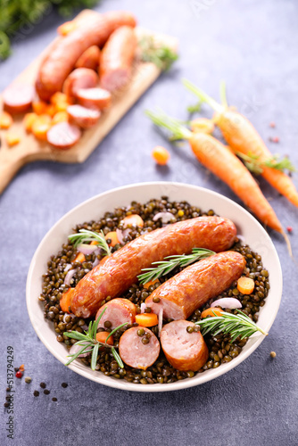 lentil with carrot and sausage
