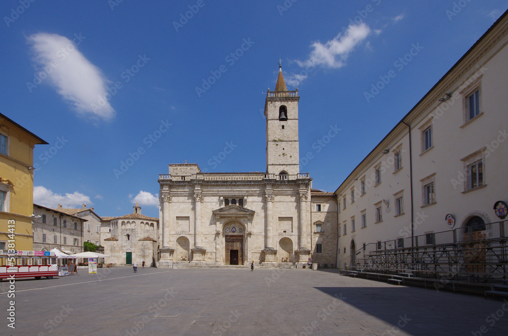 It dominates the historic center of Ascoli Piceno framing Piazza Arringo: it is the Cathedral, named after the first bishop of Ascoli Piceno, S. Emidio