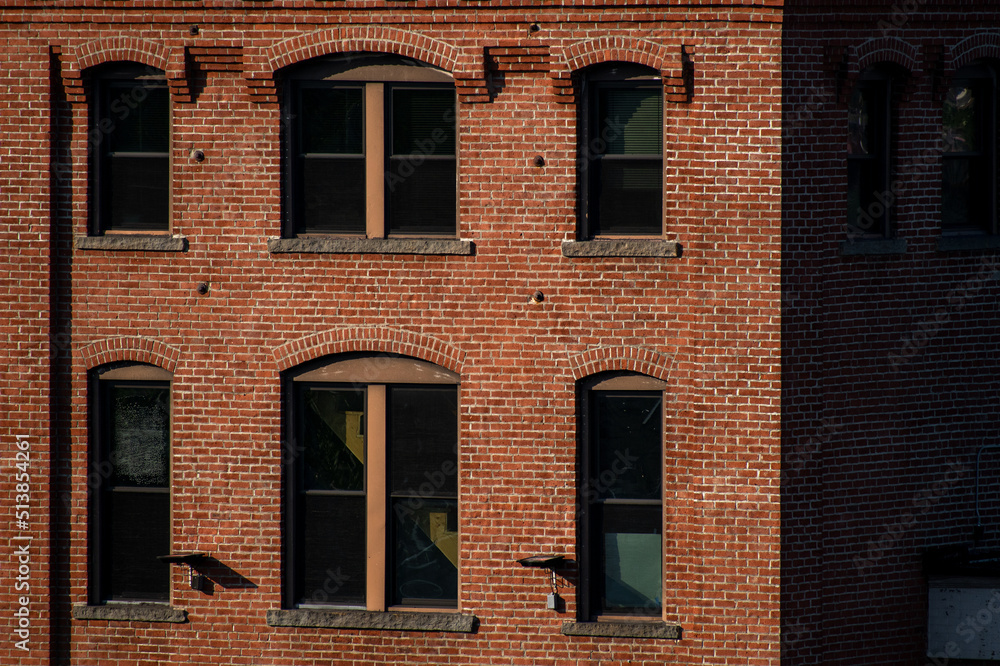 Obraz premium old red brick building 