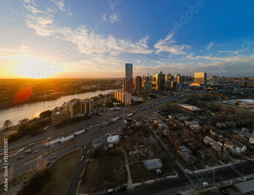 Obraz na płótnie Downtown Austin from the East at Sunset: Wide Angle Aerial Panorama w salonie