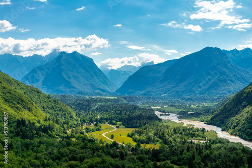Obraz na płótnie Wanderung zum Boka Wasserfall im Soca-Valley - Bovec - Slowenien w salonie