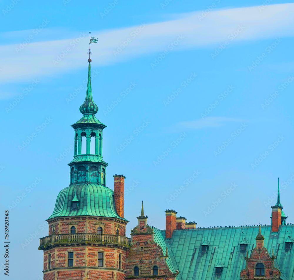 Obraz premium Large Majestic Spires on the famous royal Frederiksborg Castle in Denmark.
