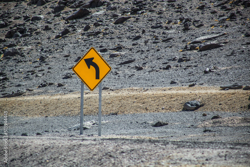 Deserto do Atacama: Paisagens Deslumbrantes e Aridez