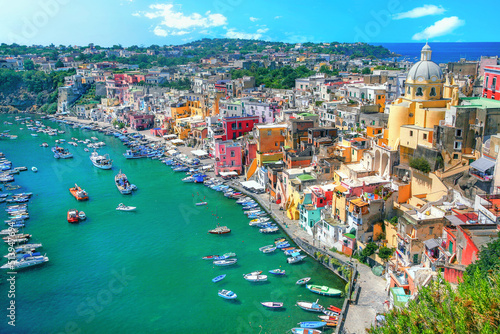 Fototapeta Naklejka Na Ścianę i Meble -  Colorful Marina Corricella, fishermen village on island of Procida. Italy