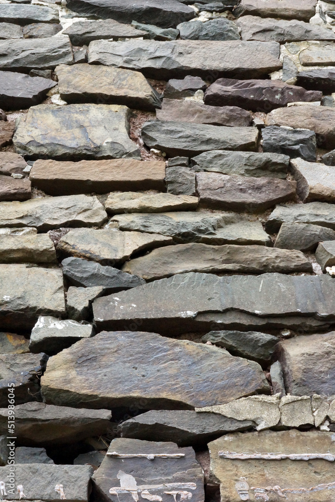 Fototapeta premium Rustic wall of horizontal fieldstone