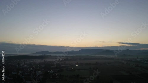 Kurz vor Sonnenaufgang