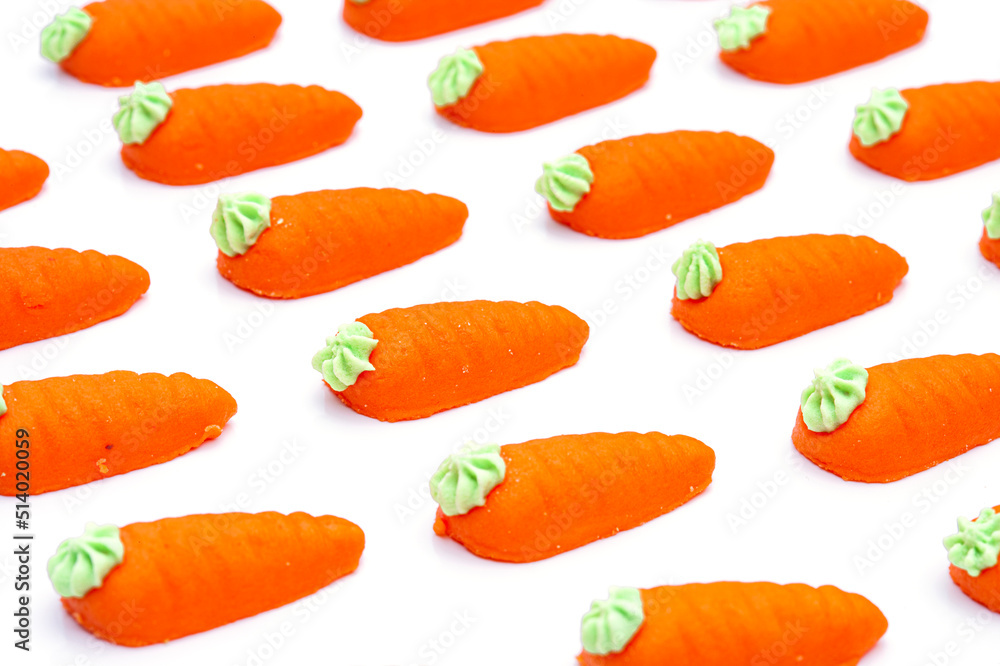 Marzipan Rübchen vor weißem Hintergrund Marzipan Rübchen vor weißem Hintergrund