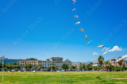 Obraz na płótnie Palermo, Sicily - July 29, 2016: Colorful kites in the sky w salonie