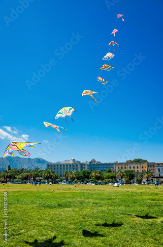 Obraz na płótnie Palermo, Sicily - July 29, 2016: Colorful kites in the sky w salonie