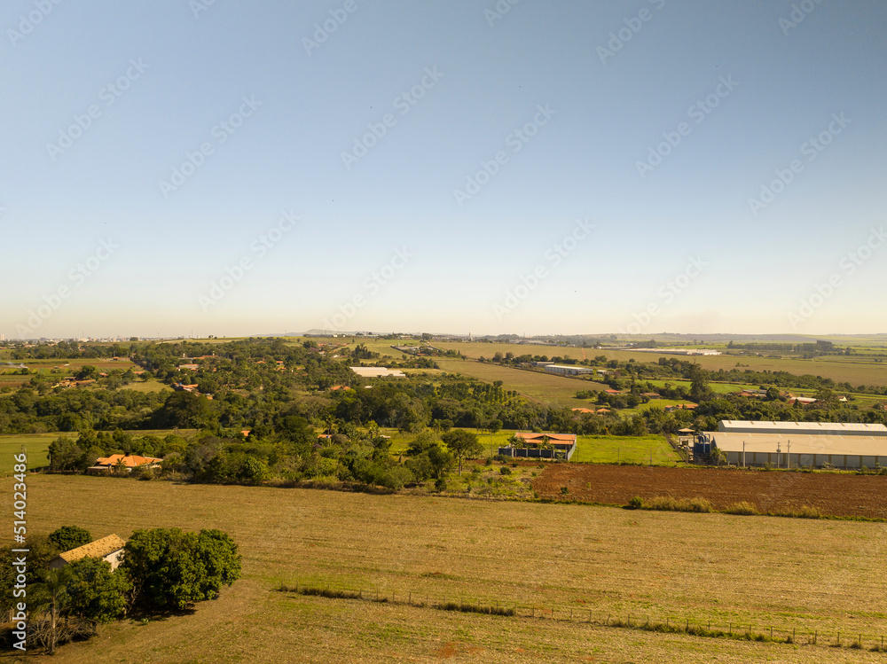 Foto aérea de um campo agricola em Limeira, São Paulo