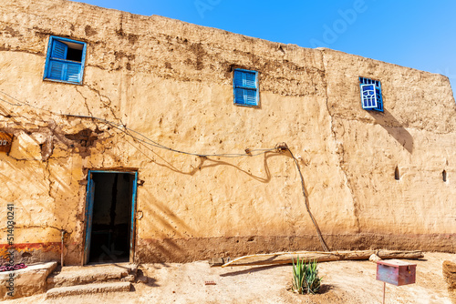 Obraz na płótnie Traditional African rural houses by the Nile, upper Egypt w salonie