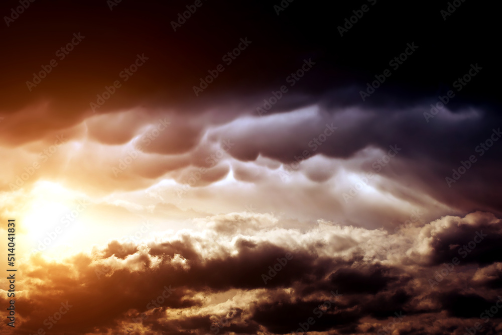 Obraz premium Storm Clouds with a Light