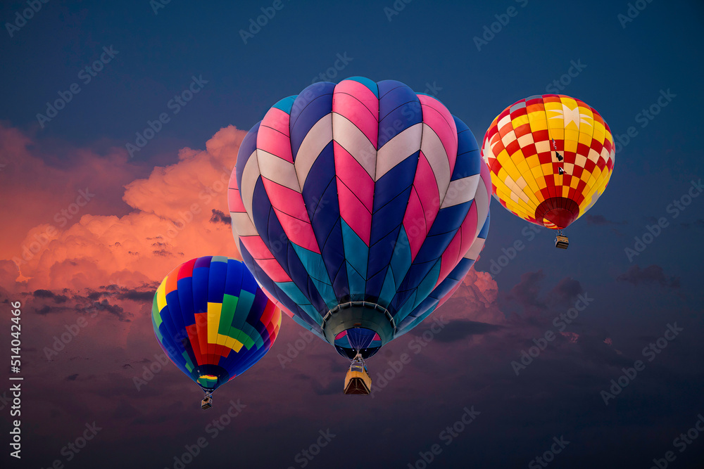 Obraz premium Hot air balloons at sunrise near Albany Oregon