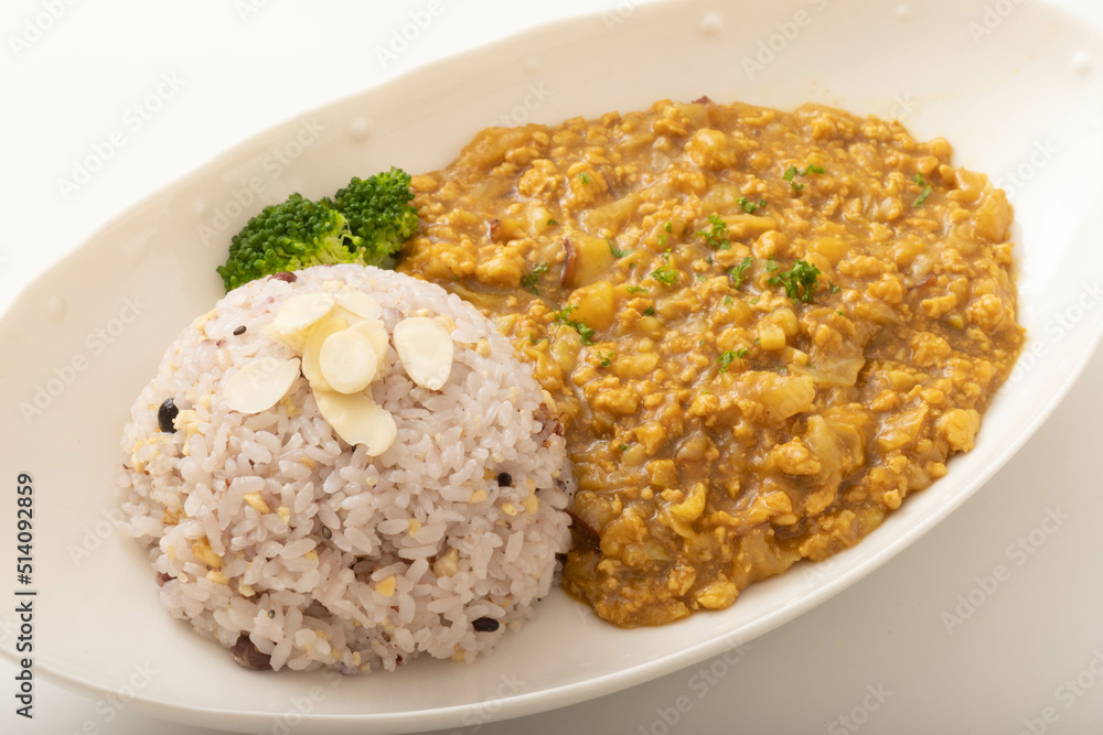 十六穀米とさつまいものキーマカレー 十六穀米とさつまいものキーマカレー