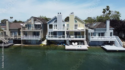 Pullback Shot Of Unique Villa Cottage With Nice Terrace Located In Parkside Aquatic Park, San Mateo, California photo