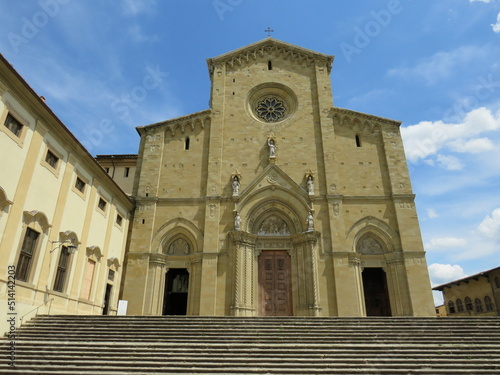 facciata della Cattedrale dei Santi Pietro e Donato, Duomo, Arezzo, Toscana, Italia