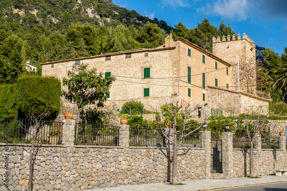 Son Gual, casa fortificada con torre de defensa del siglo XVI, Valldemossa, Mallorca, balearic islands, Spain