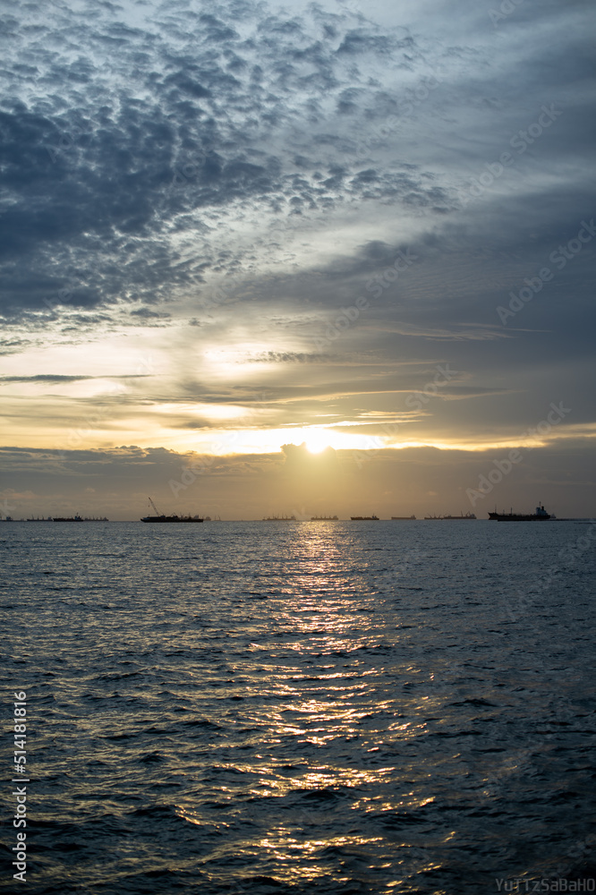 sunset in the sea sunset in the sea