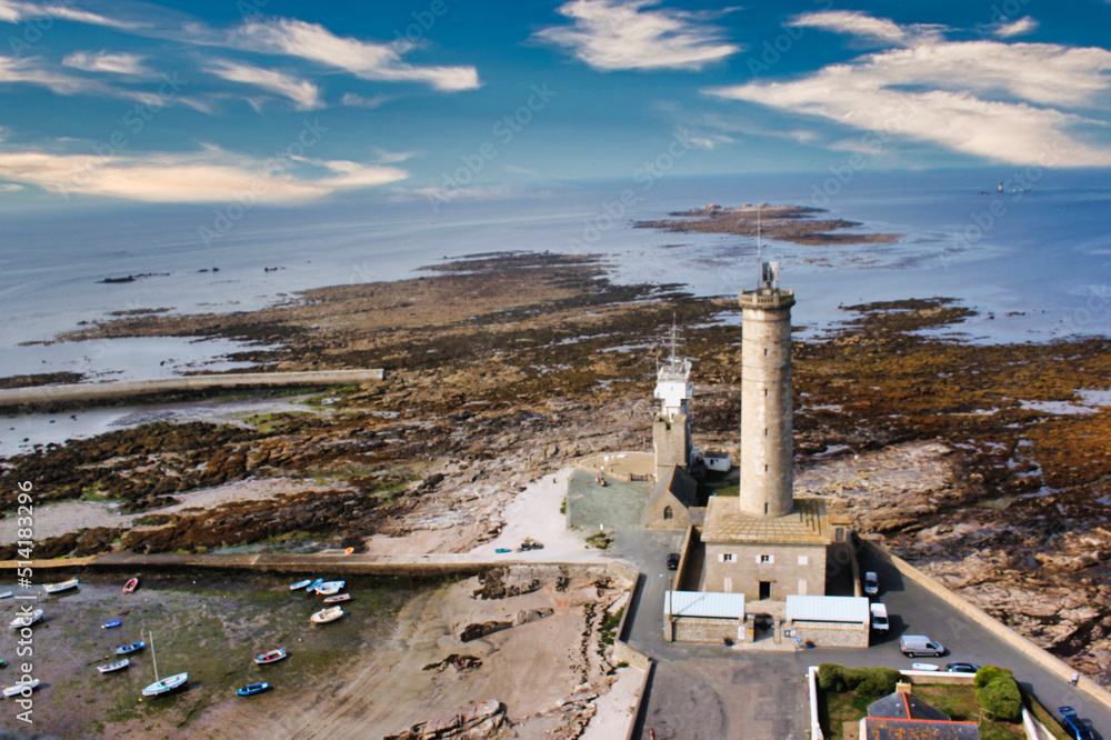 Fototapeta premium Penmarc'h , Phare d'Eckmühl, pointe de Saint-Pierre