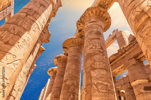 Obraz na płótnie Columns of the Great Hypostyle Hall in Karnak Temple at sunset, Luxor, Egypt w salonie