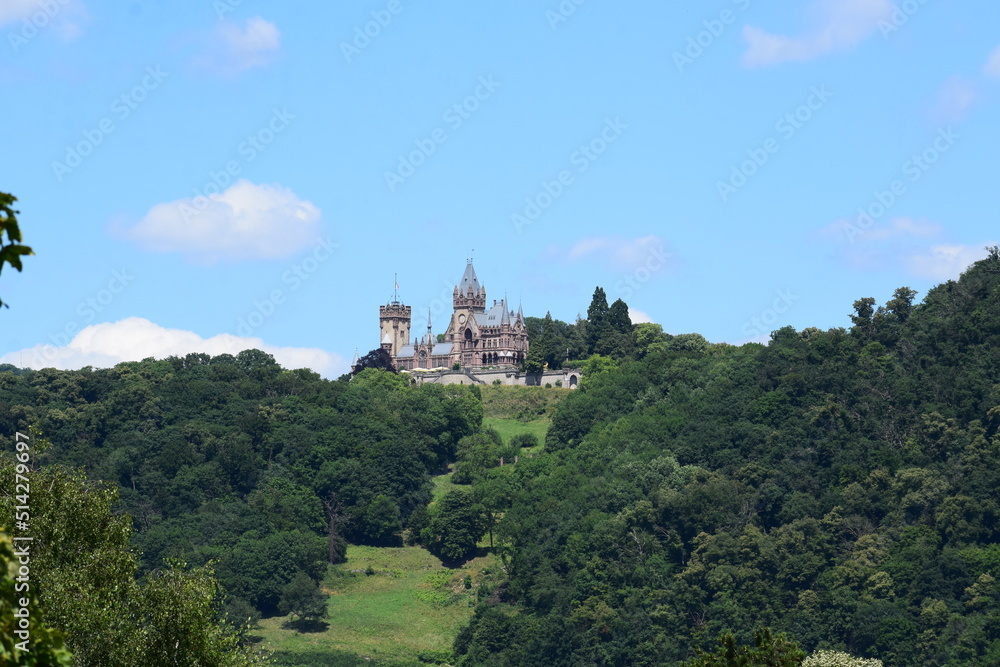 Schloss Drachenburg auf dem Drachenfels