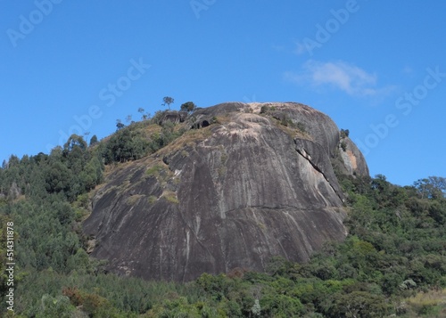 Pedra Maria Antônia na cidade de Pedra Bela está a uma altitude de 1.280 metros, formando uma espécie de mirante natural. photo