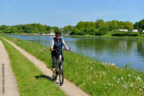 Fahrrad fahren am Nord-Ostsee-Kanal 