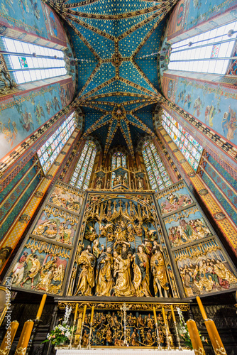 Retablo de Veit Stoss, entre 1477 y 1489, de estilo gótico tardío, basílica de Santa María -iglesia de la Asunción de la Santísima Virgen María-, estilo gotico, Cracovia,Polonia photo