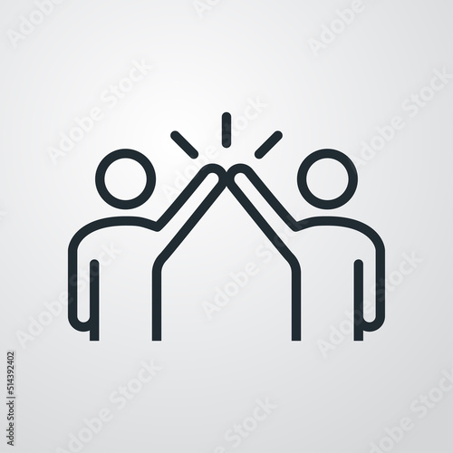 Logo give five. Icono con silueta de dos hombres con gesto de mano en alto. Vector con líneas en fondo gris