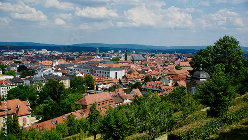 Blick vom Michelsberg über Bamberg bei Sonnenschein mit kleinen Wolken photo