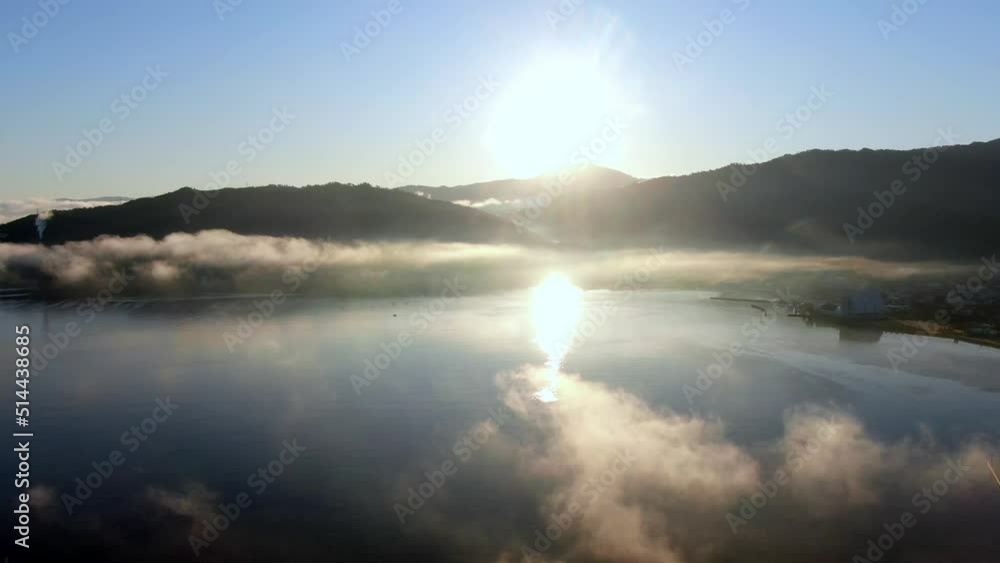 京都府の宮津湾から朝霧の市内をドローン空撮 京都府の宮津湾から朝霧の市内をドローン空撮