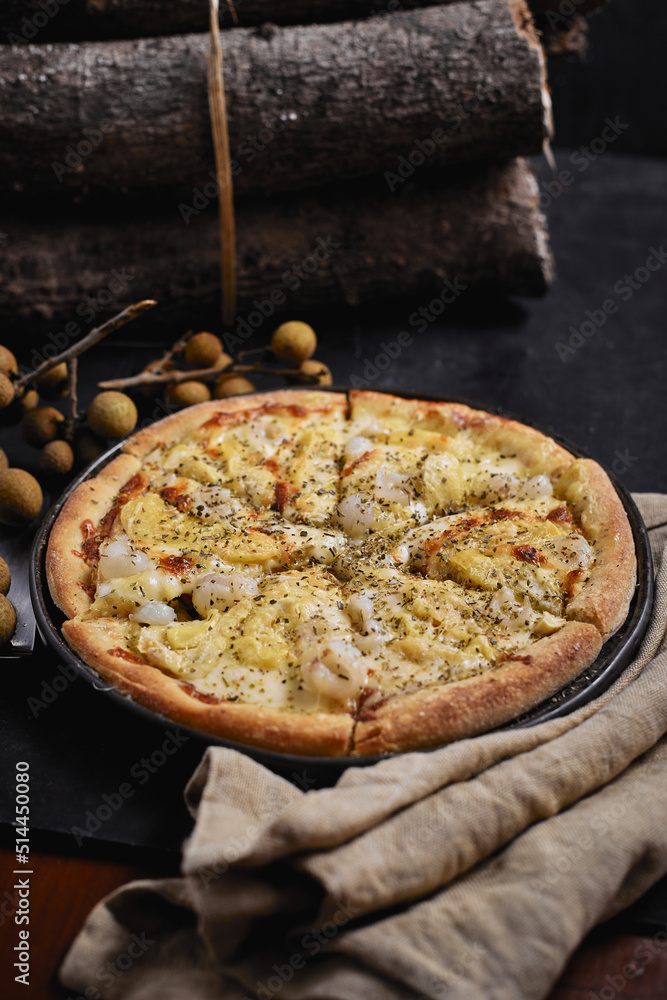 Durian and longan pizza.
